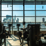 sporten met uitzicht op rotterdam en de maas